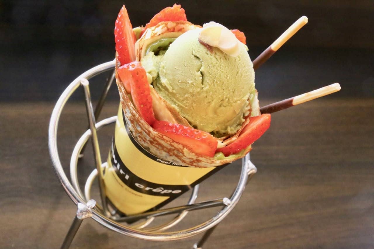T-Swirl Crepe from NYC offers Japanese-style crepes filled with ice cream.