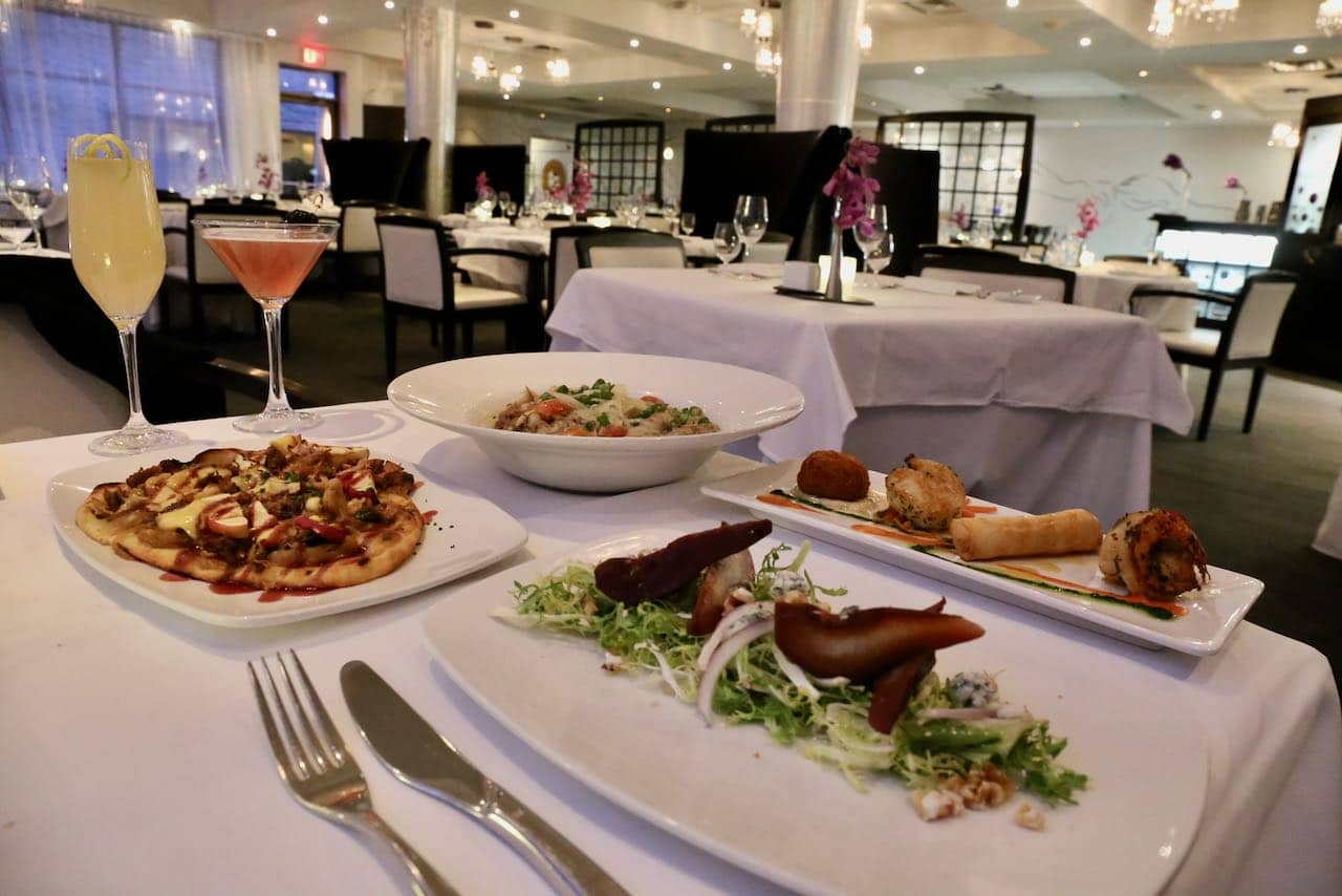 Niagara on the Lake Restaurants: Enjoy a romantic dinner at White Oaks Resort's LIV.