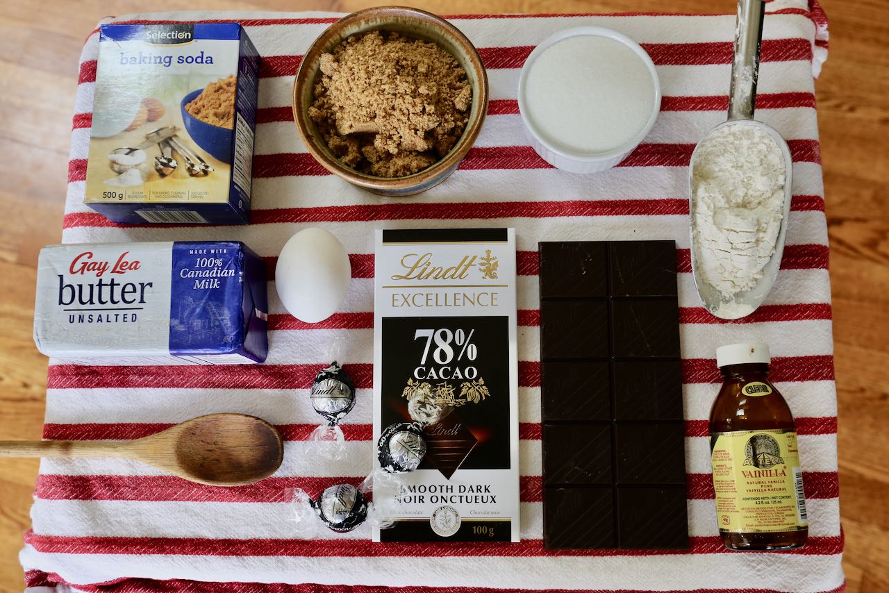 Ingredients you'll need to make our Lindt Lindor Cookies.