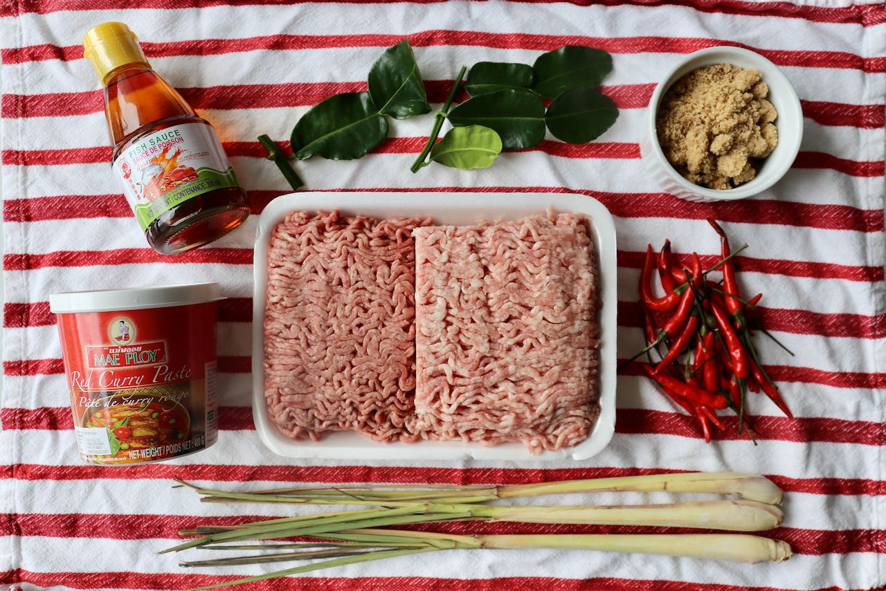 Ingredients you'll need to make Beef & Pork Mince Curry Khua Kling.