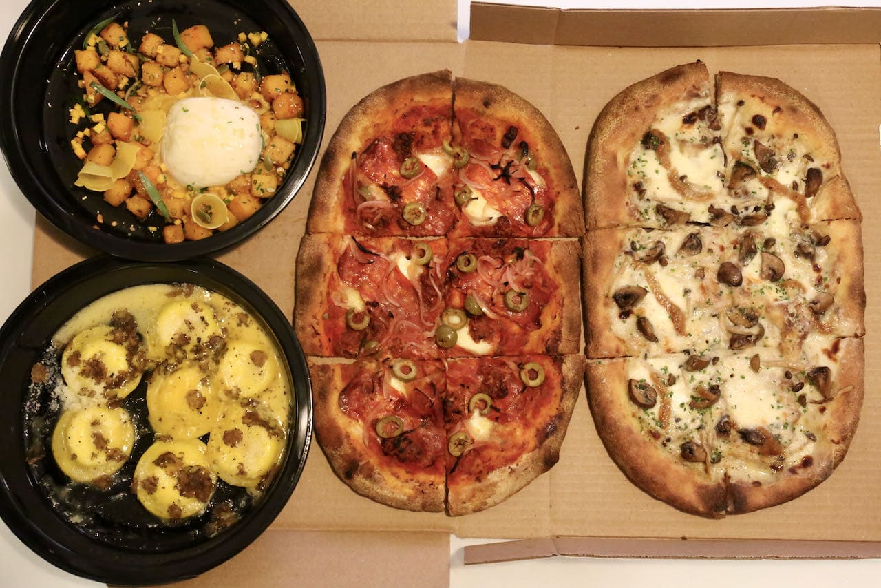 Ascari offers fine dining pizza delivery in Toronto features fresh salads and handmade pastas. 