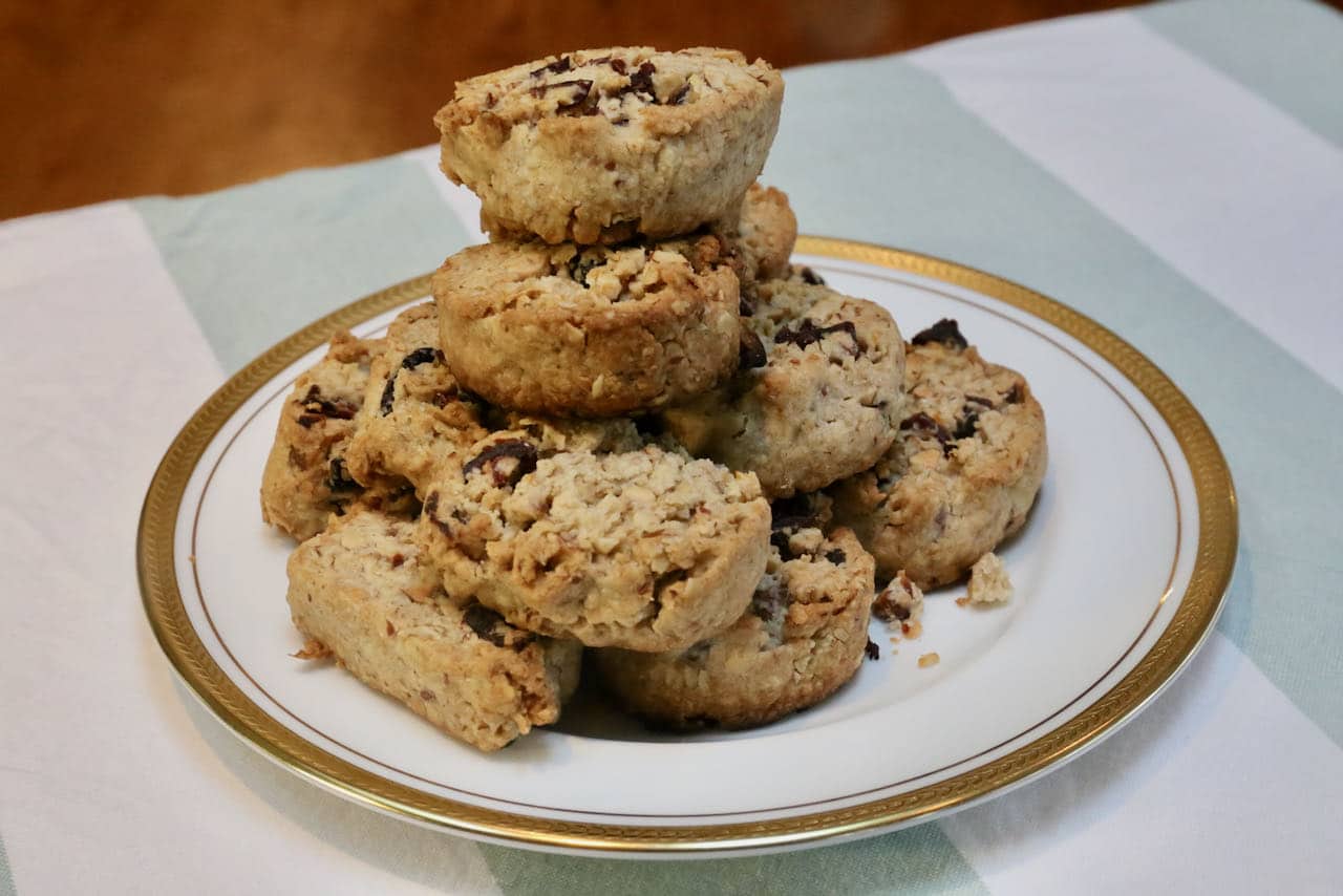 Let Healthy Oatmeal Cranberry Cookies cool for 10 minutes before serving. 
