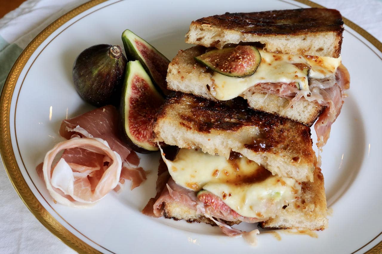 This easy Prosciutto Grilled Cheese recipe is a perfect lunch or dinner served with a fresh salad or soup. 