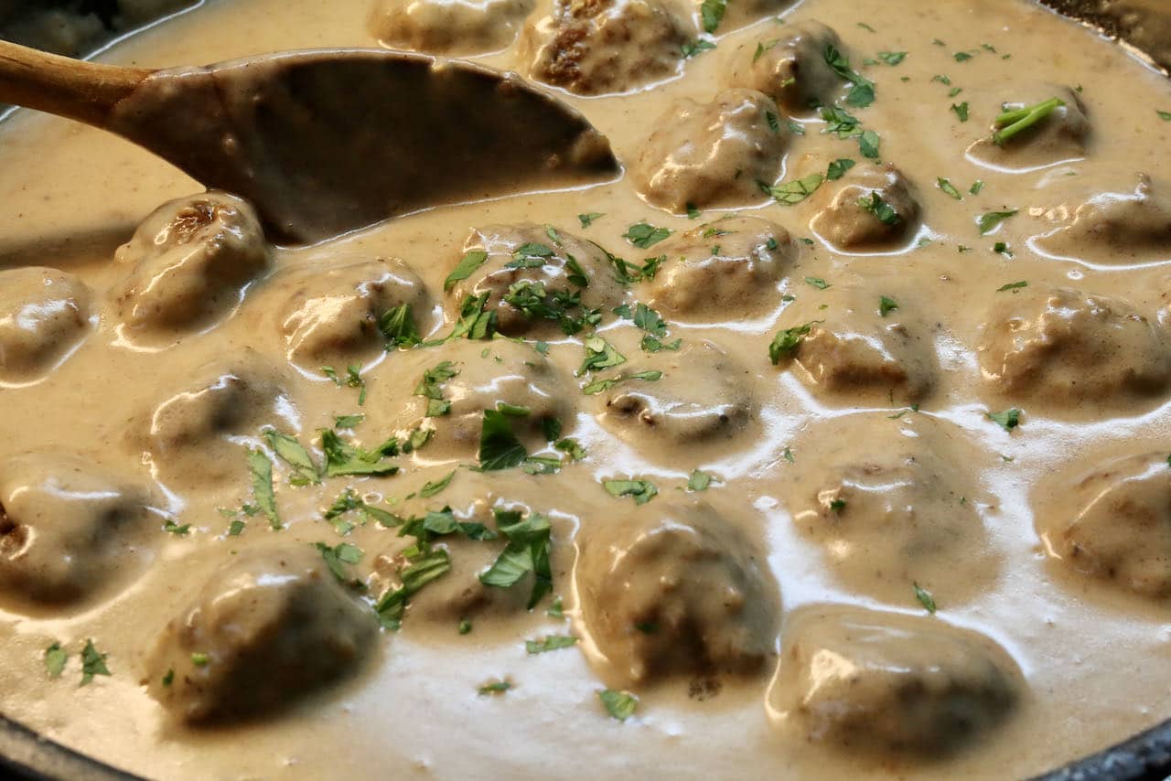 Easy Swedish Meatballs with Gravy (Köttbullar) - True North Kitchen