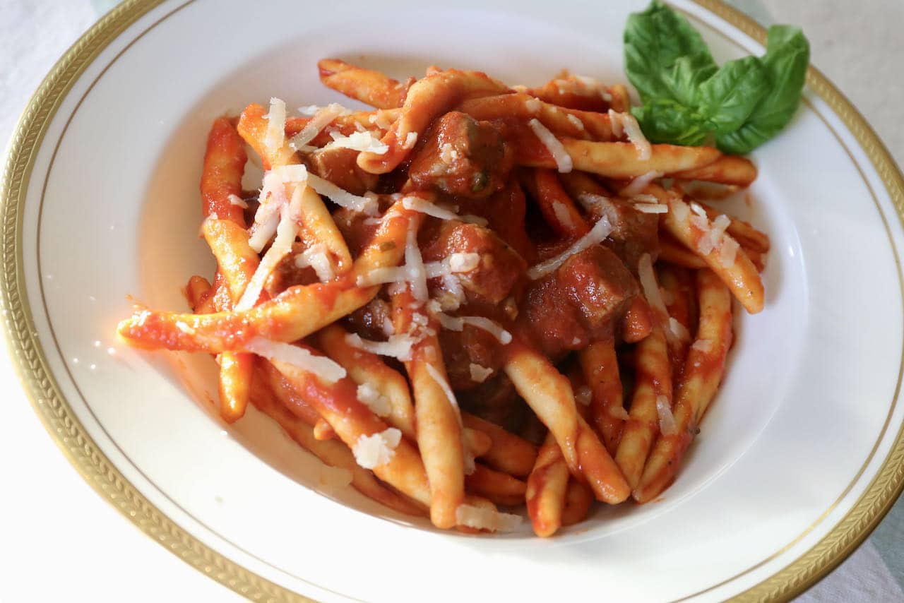 Now you're an expert on how to make the best Maccheroni al Ferretto pasta recipe!
