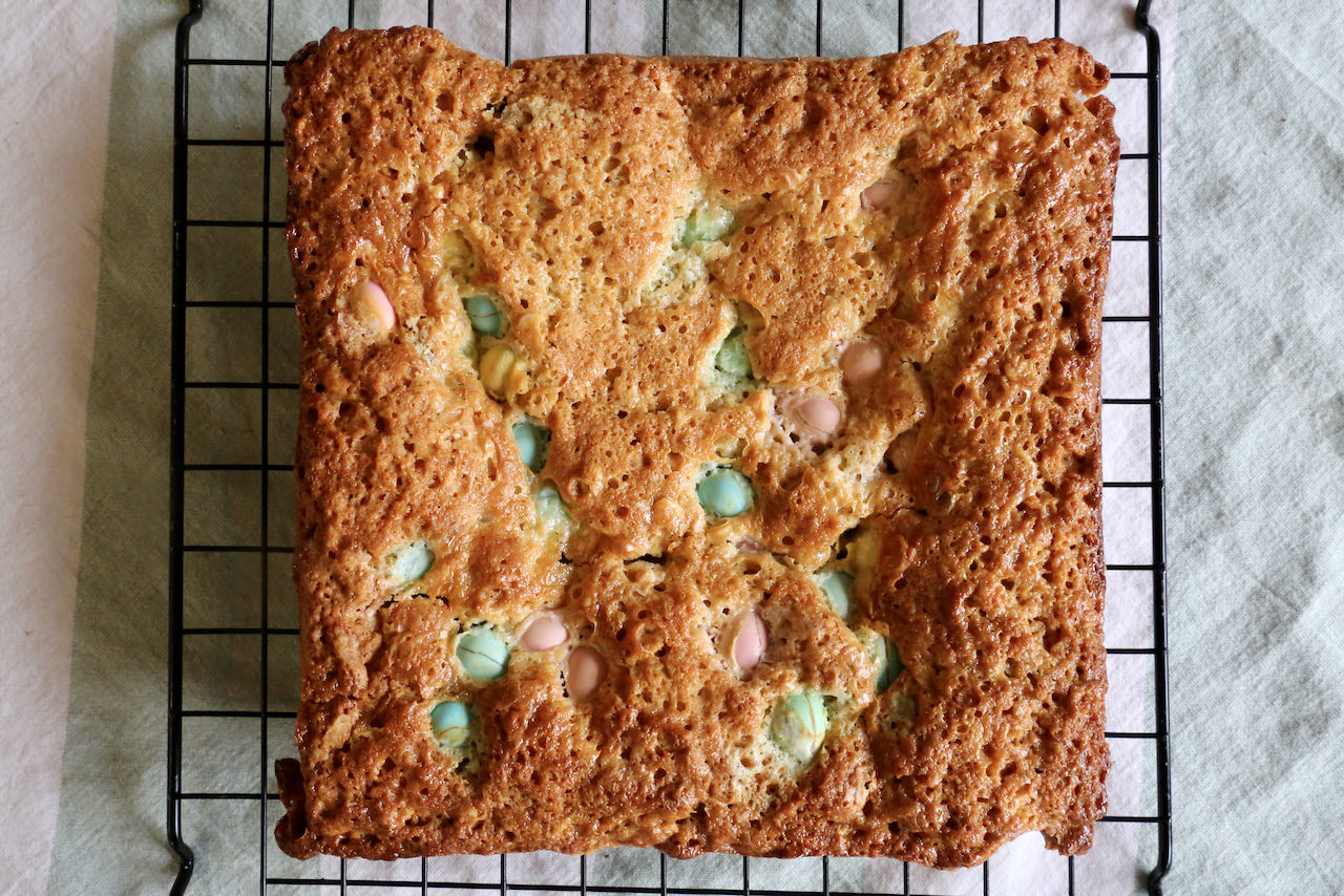 Our easy Easter cookie bars are topped with pastel-coloured Cadbury Mini Eggs. 