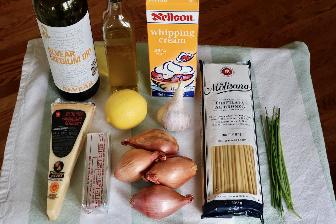 Caramelized Shallot Pasta recipe ingredients. 