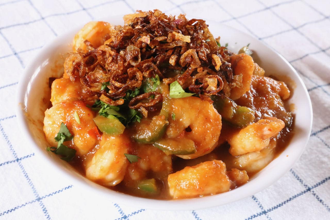 This easy Tamarind Prawns recipe is a traditional Thai curry dish.