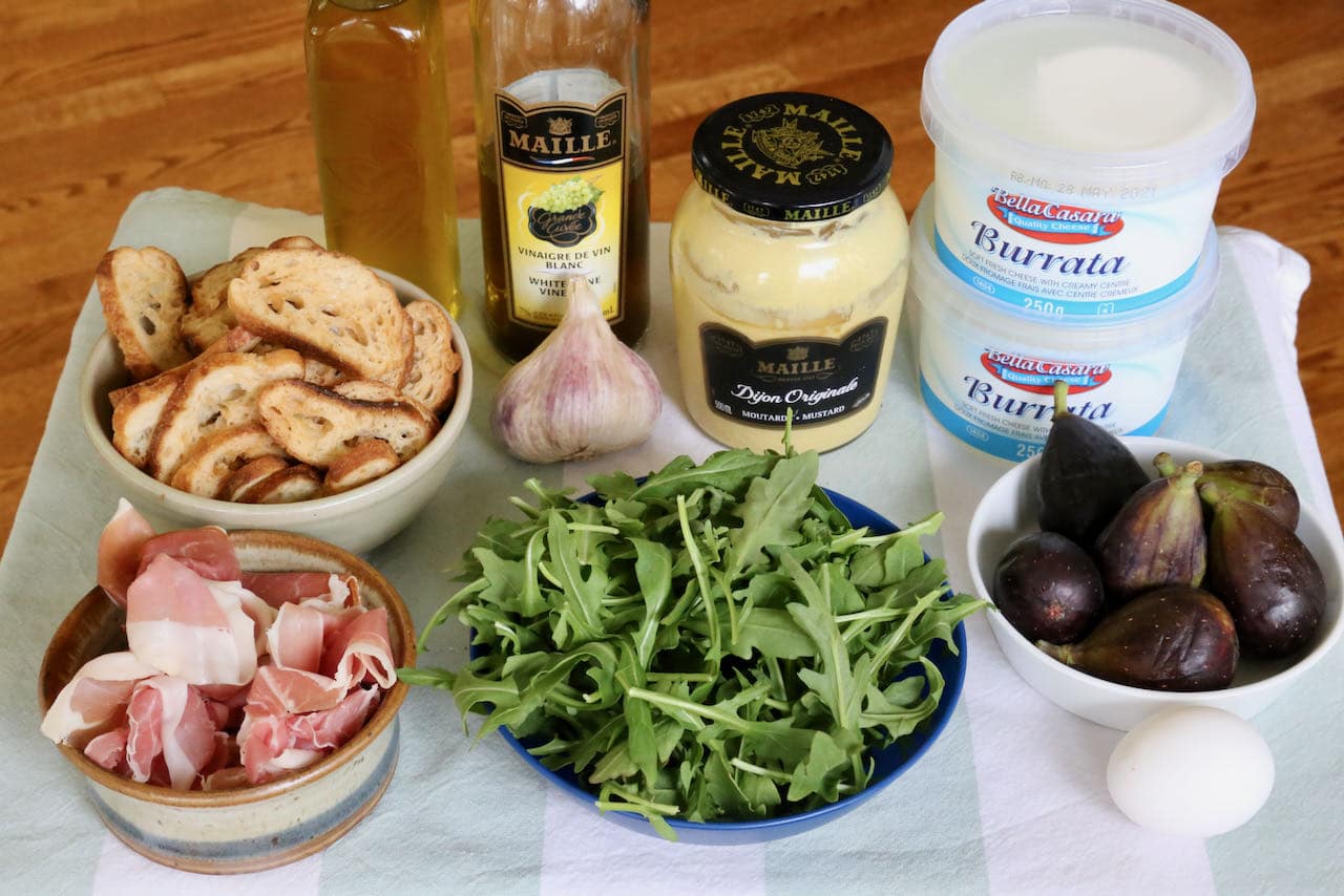 Traditional Burrata and Prosciutto Salad recipe ingredients.