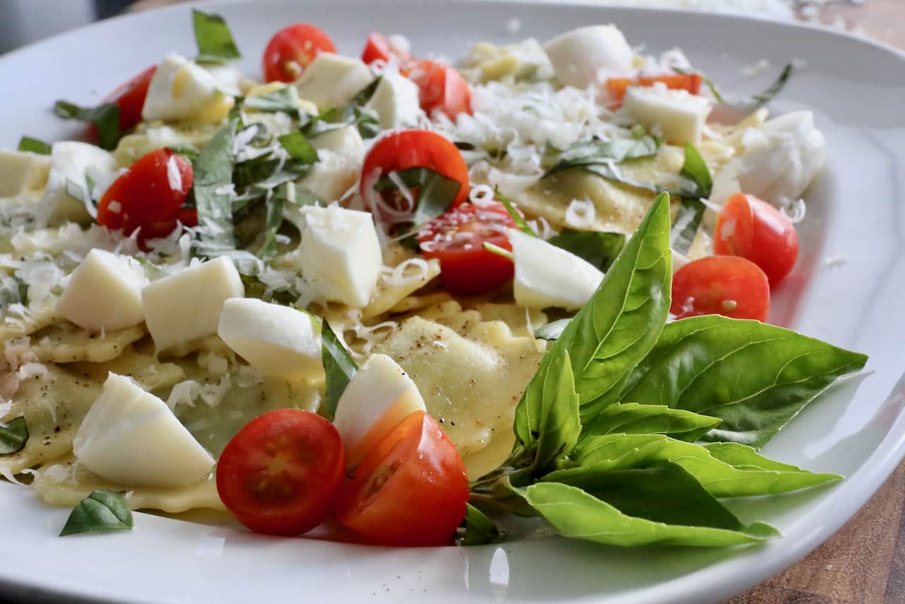 This easy Ravioli Caprese is the perfect Italian pasta to serve for vegetarians. 
