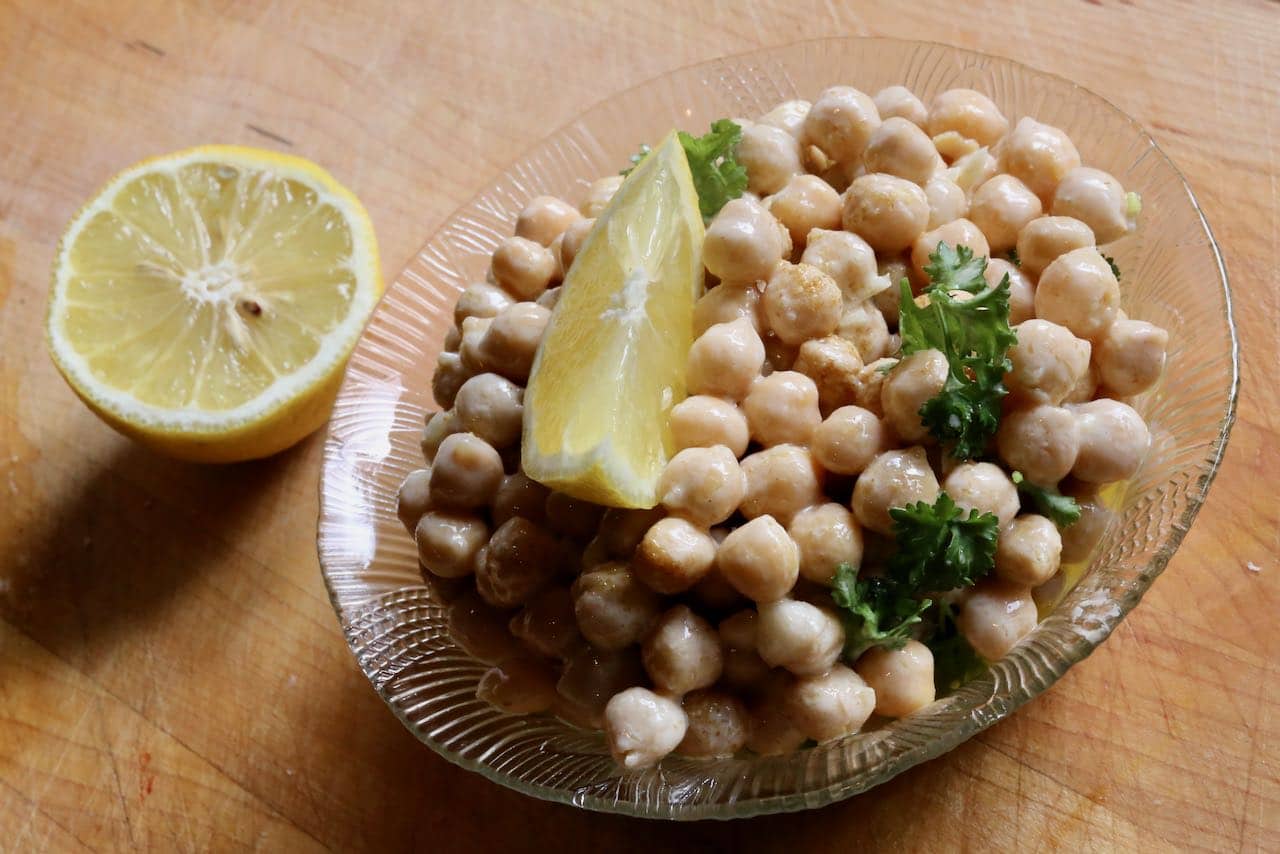 Now you're an expert on how to make traditional Balila Lebanese Chickpea Salad!
