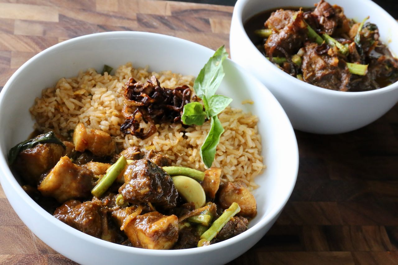 Now you're an expert on how to make the best Burmese Pork Belly Curry recipe! 