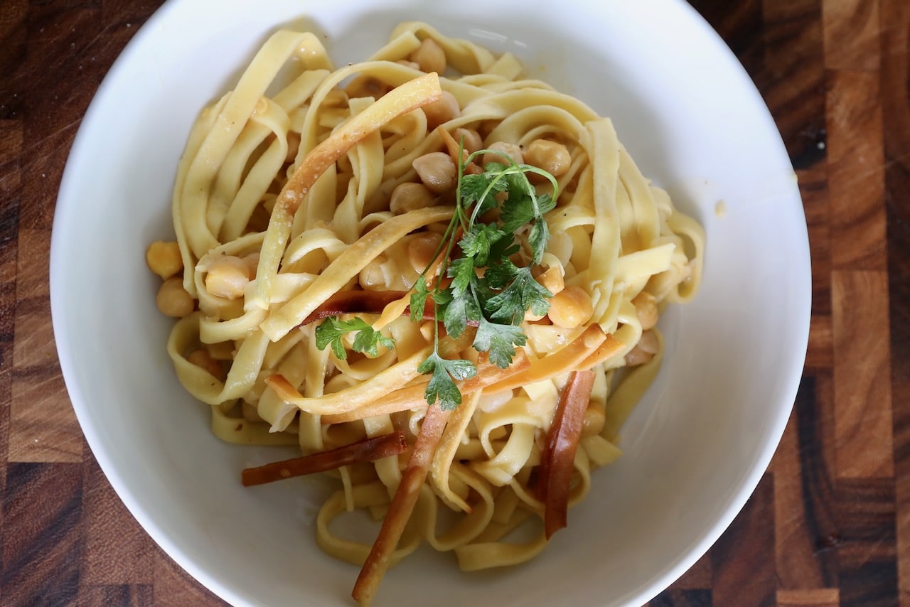 Now you're an expert on how to make homemade Ciceri e Tria Pugliese Pasta!