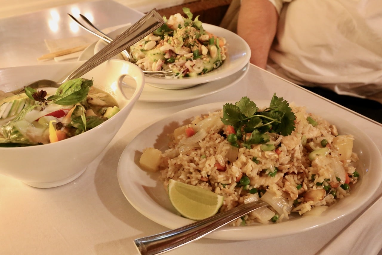 St Thomas Ontario Restaurants: Le Cafe Siam serves classic Thai dishes.