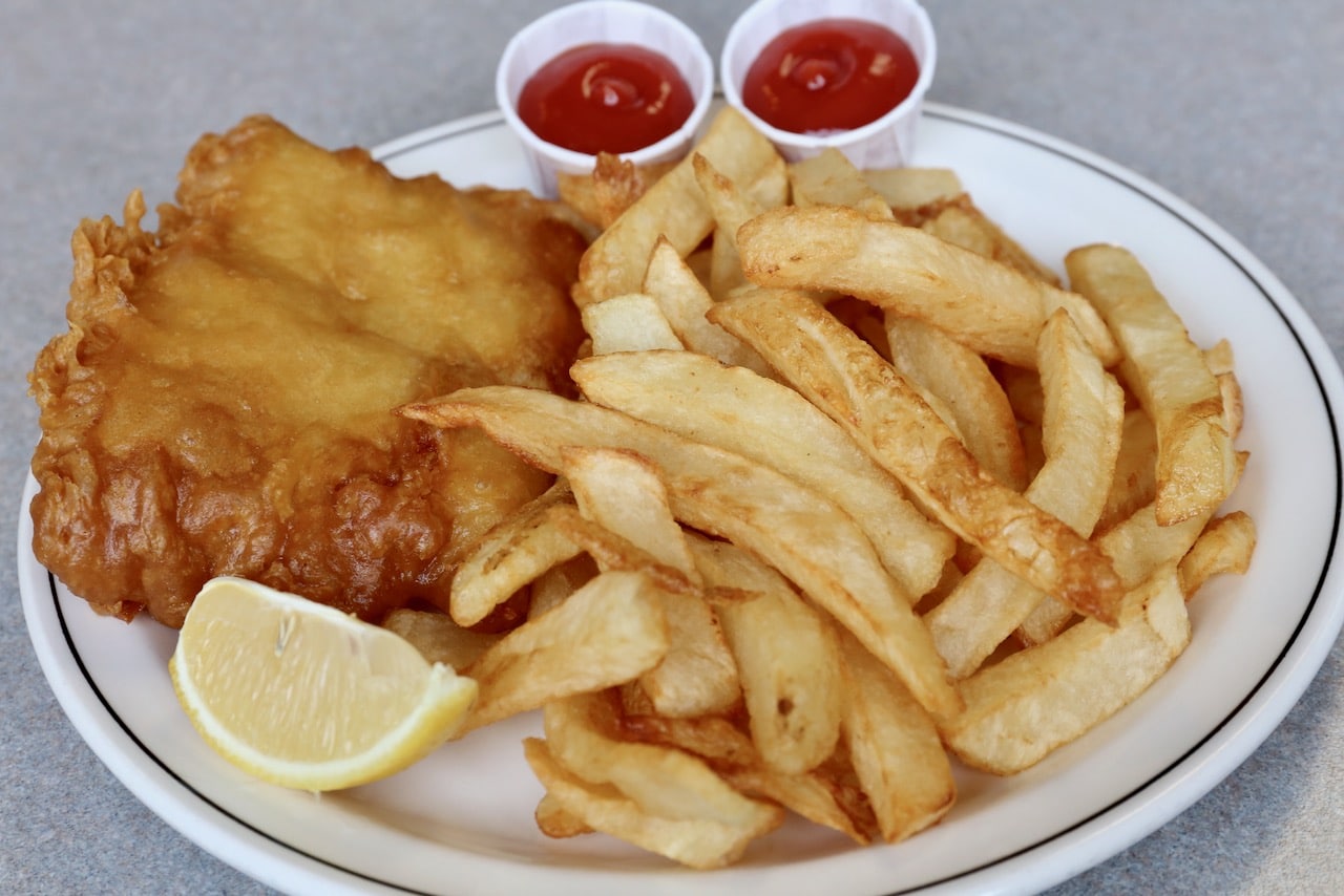 Your Fish & Chips is one of the oldest St Thomas Ontario Restaurants serving classic British fare.