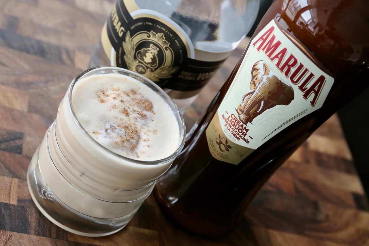 Sprinkle our Amarula Cocktail with ground nutmeg.