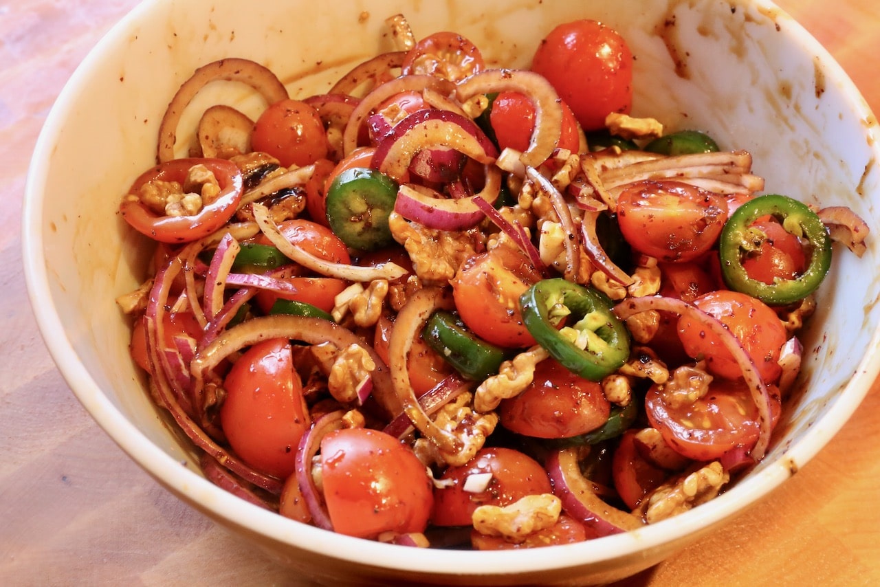You can toss the salad ingredients in a large mixing bowl and serve on a summer barbecue buffet. 
