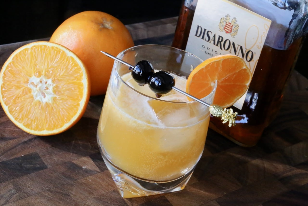 Disaronno Amaretto Stone Sour Cocktail Drink Recipe