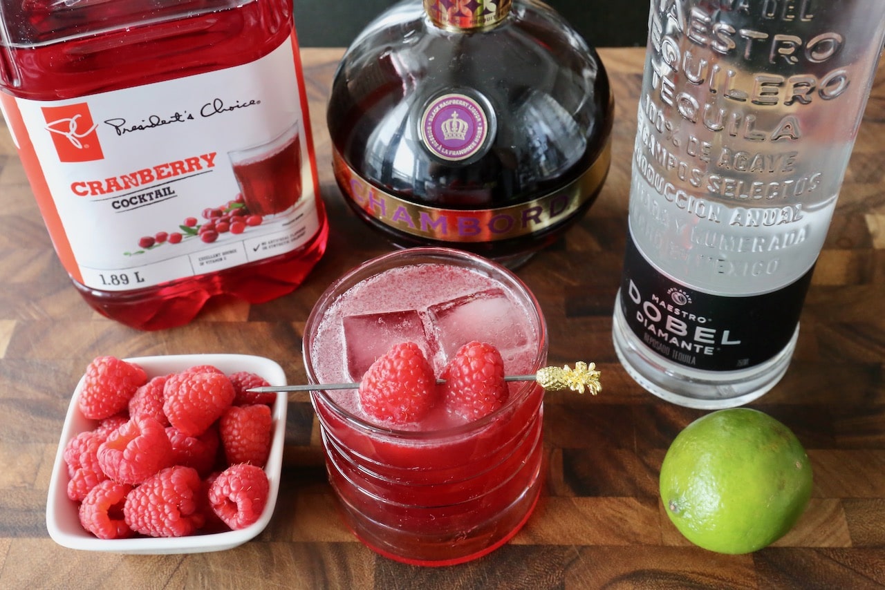 Raspberry Chambord Margarita Cocktail Drink Recipe | dobbernationLOVES