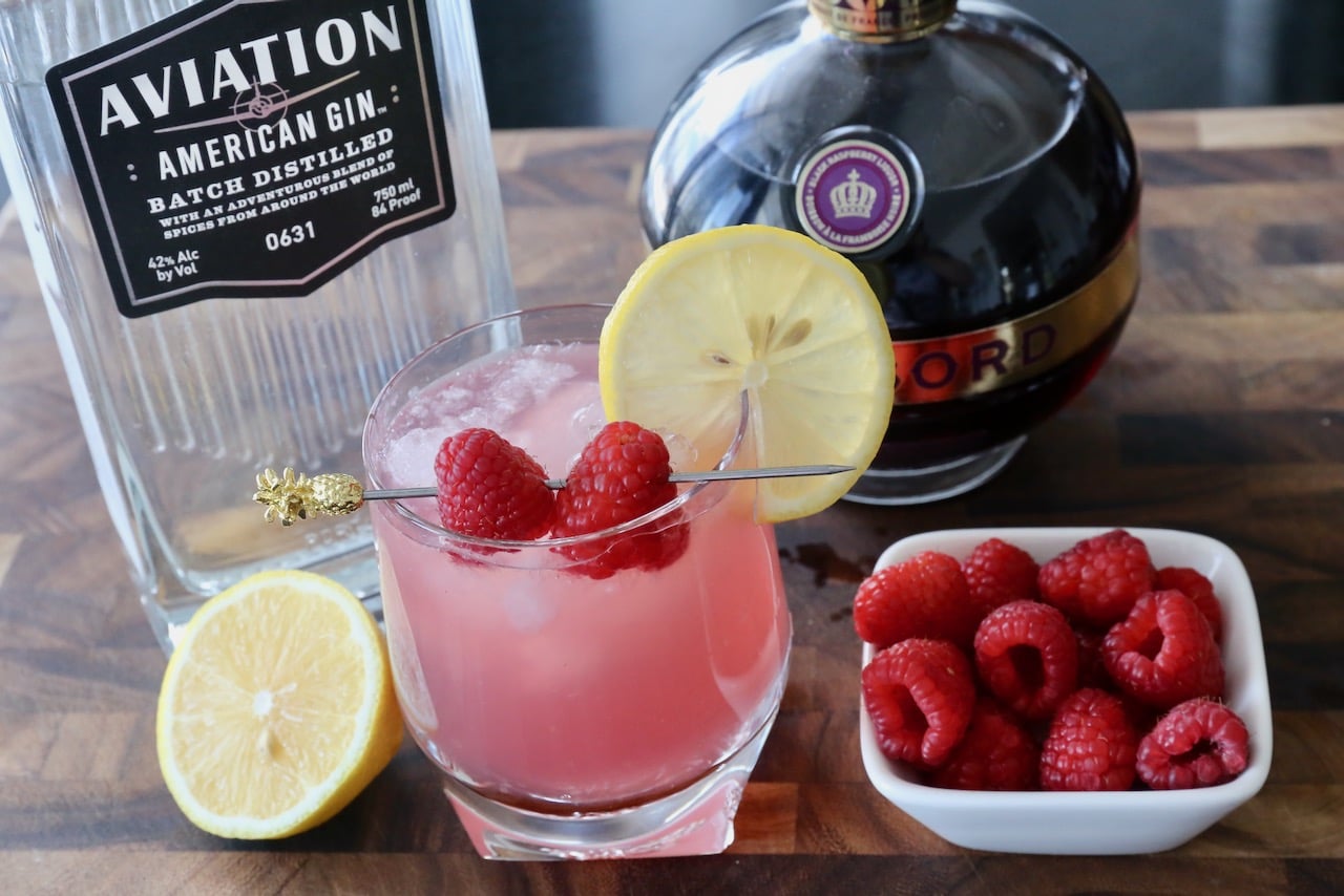 Chambord Raspberry Bramble Cocktail Drink Recipe