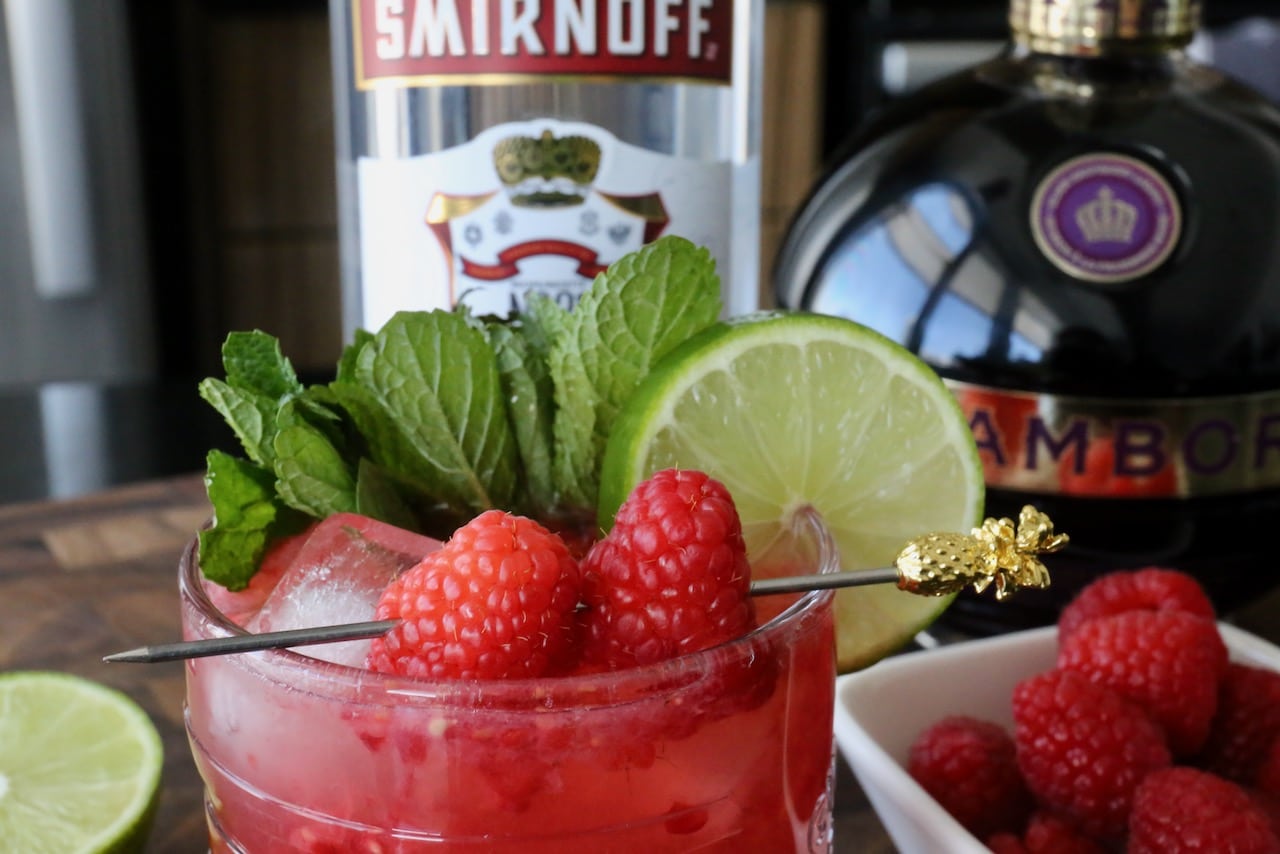 Now you're an expert on how to make an easy Raspberry Moscow Mule cocktail!