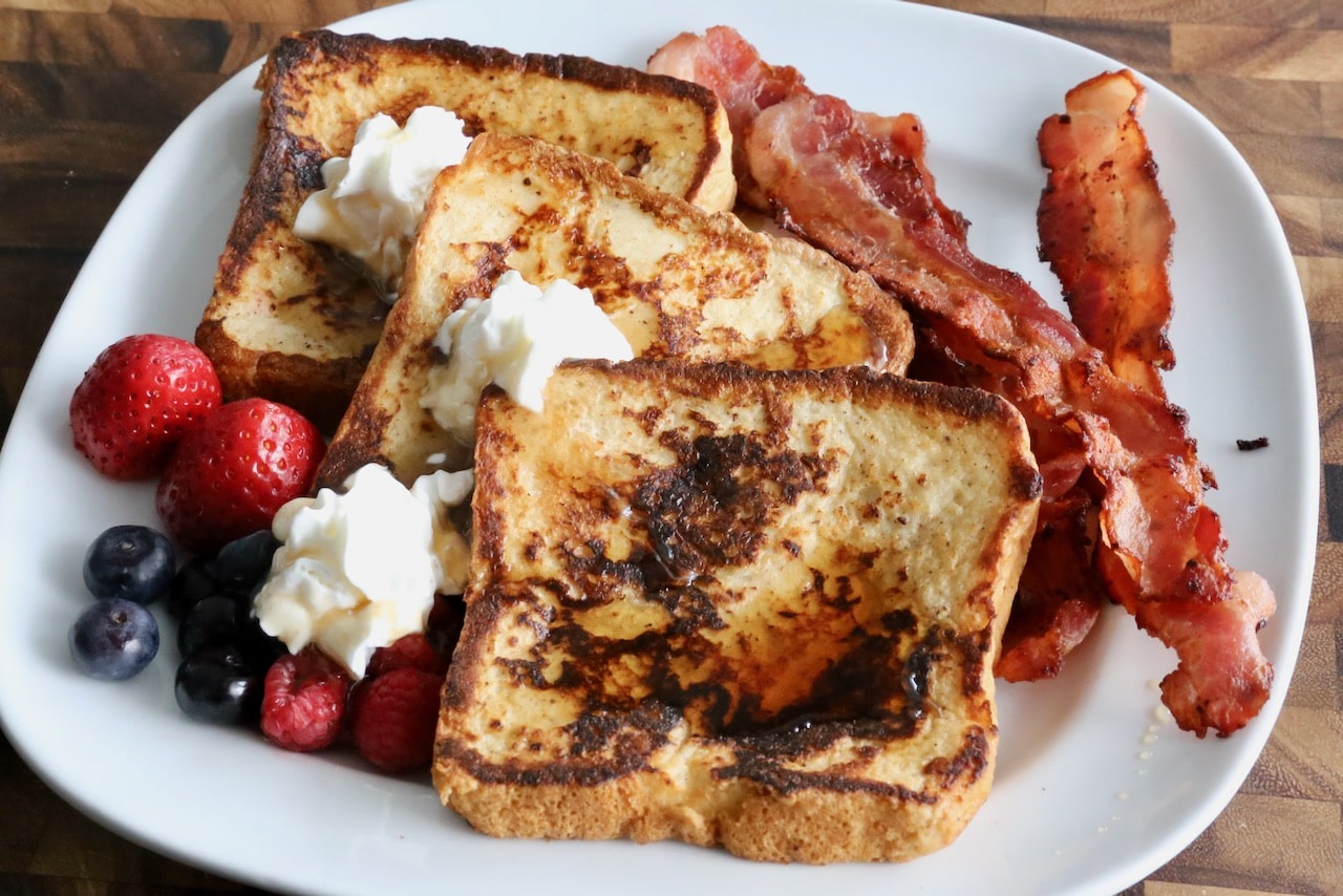 Now you're an expert on how to make the best Buttermilk French Toast recipe!