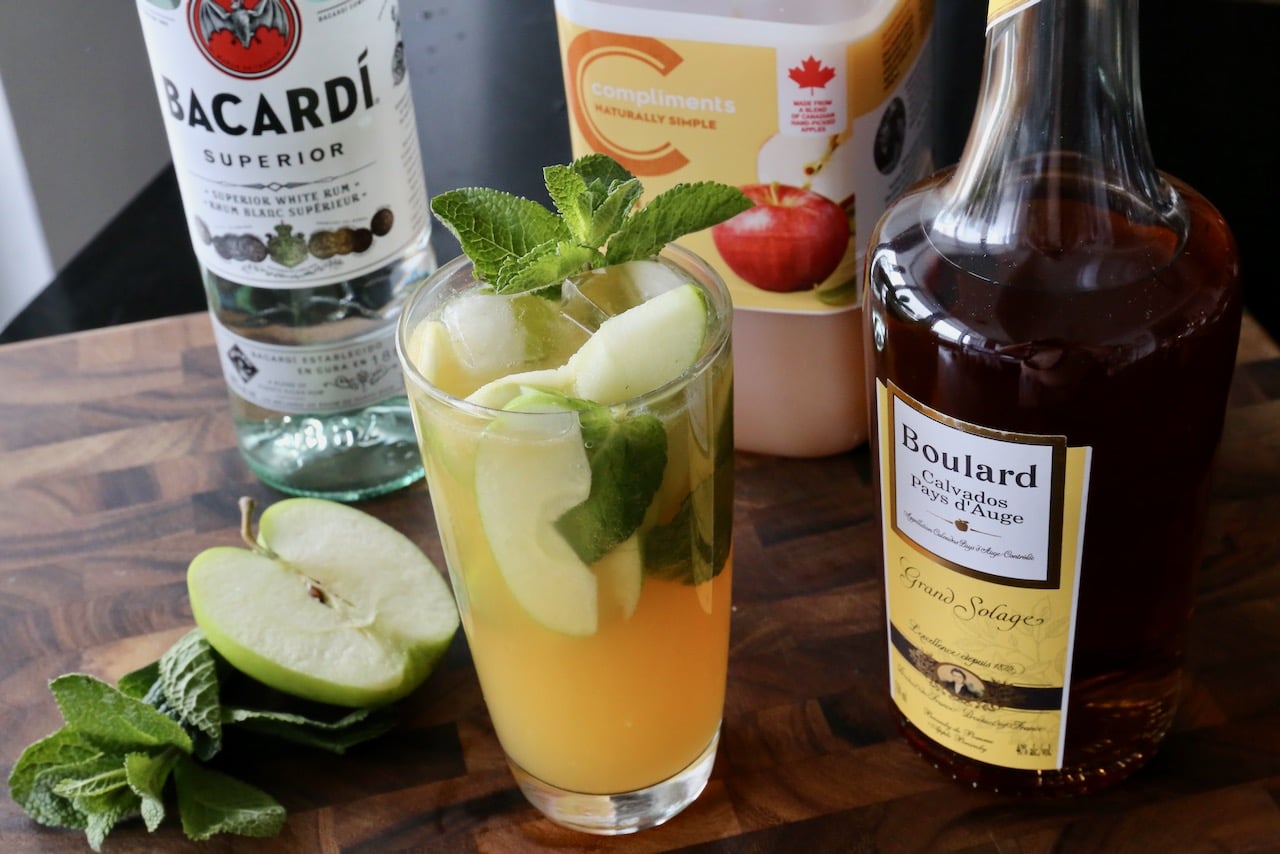 Green Apple Mojito Tail Drink