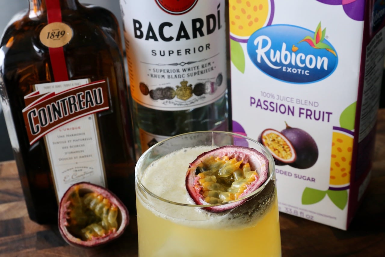Passion Fruit Daiquiri Cocktail Photo Image.