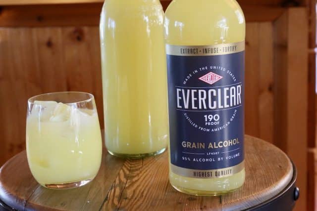 Amalfi Limoncello Homemade Everclear Lemon Liqueur Recipe ...