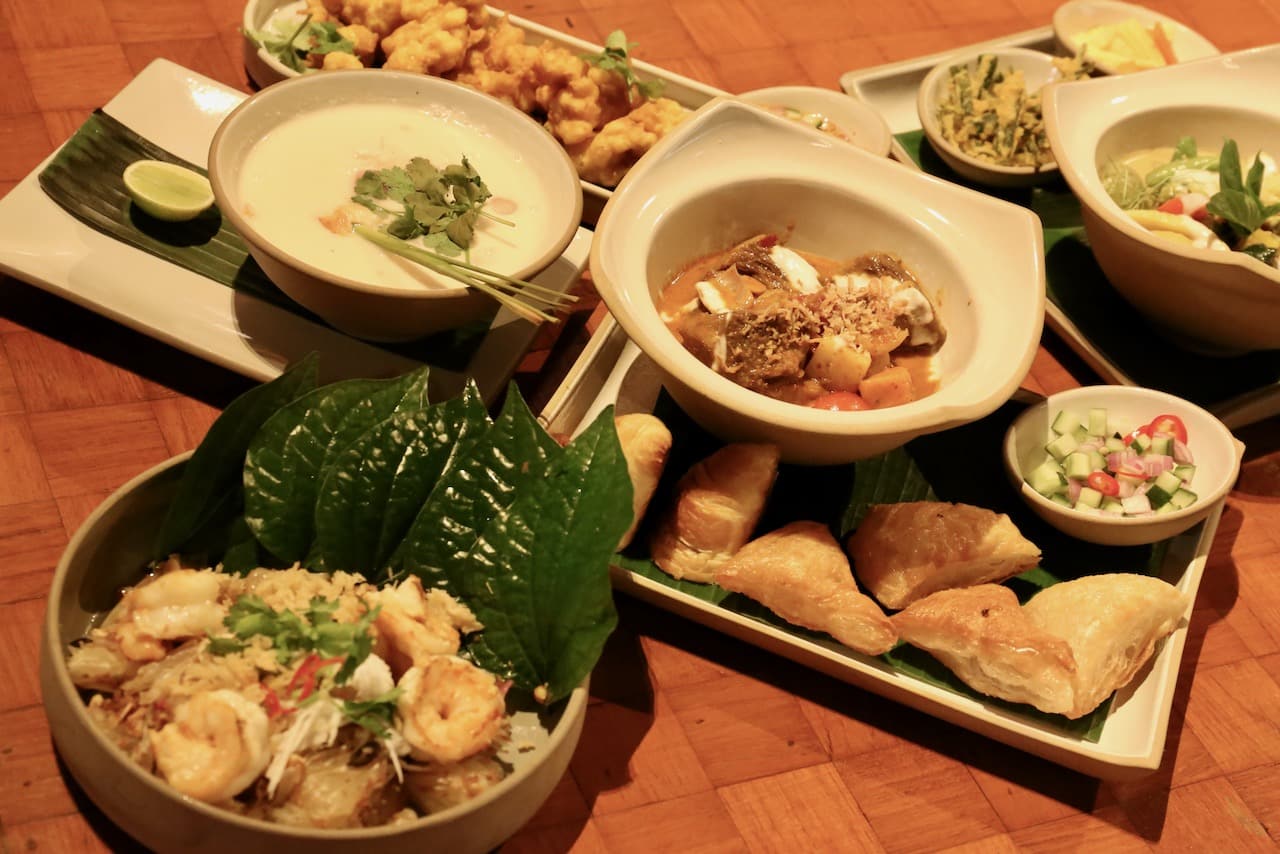 Enjoy a taste of local Thai flavours at Saffron Restaurant.