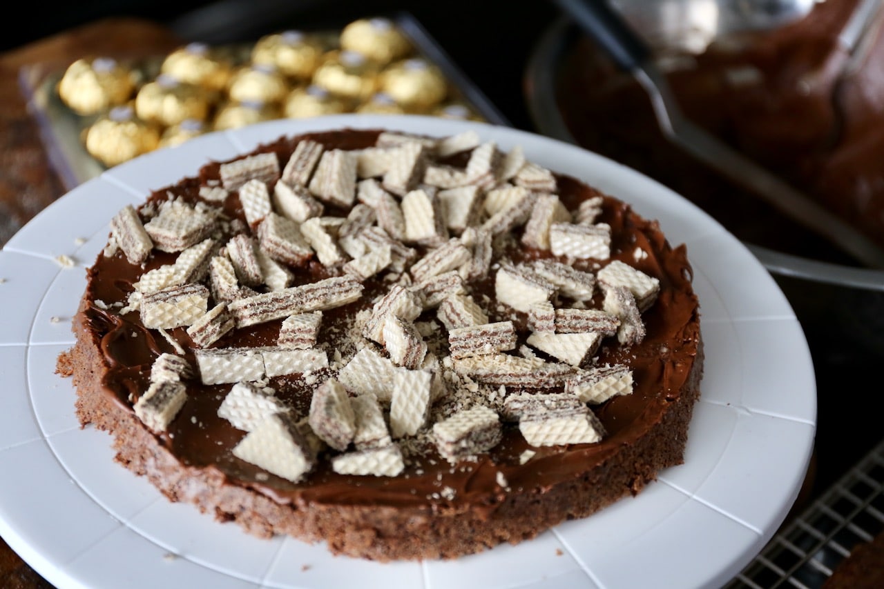 Fill the cake with chopped chocolate hazelnut wafer cookies.