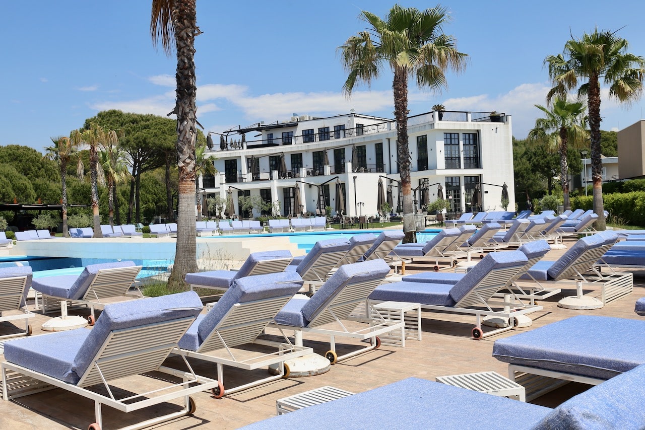 Mövenpick Hotel Lalëz Durrës Aqua Pool.