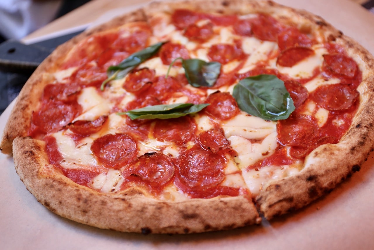 Pizza Hood serves up classic Italian cheesy pies in Thessaloniki.