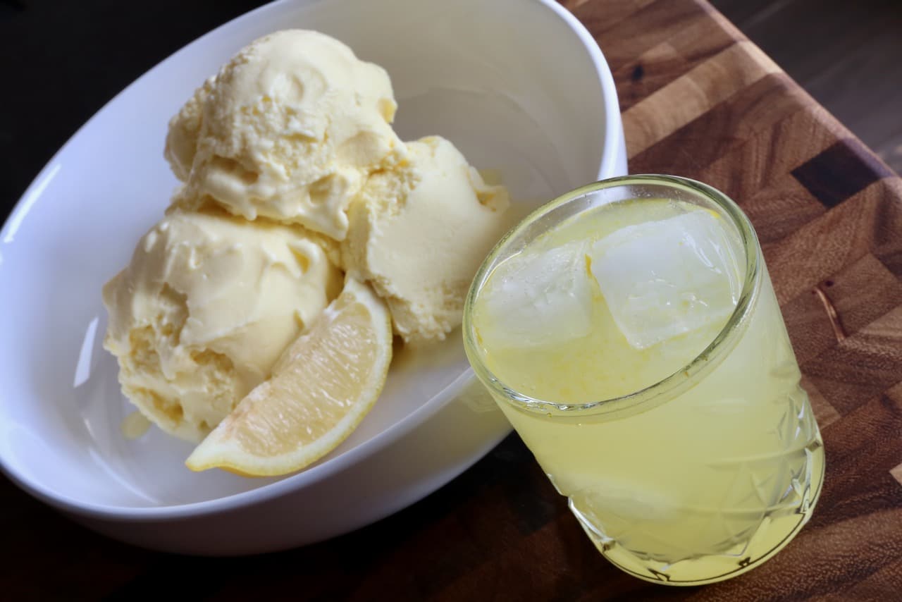 Now you're an expert on how to make homemade Limoncello Ice Cream!