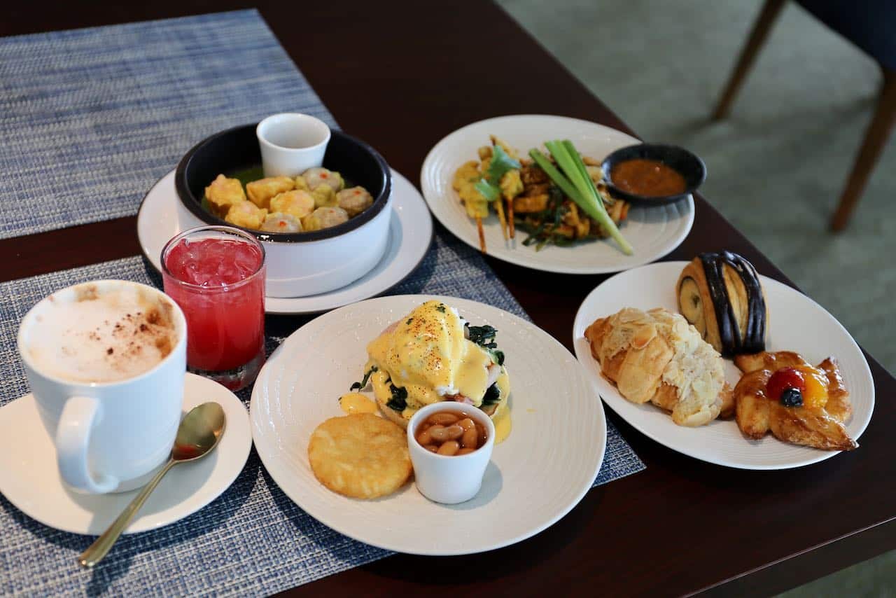 Baan Borneo Club is the hotel's club lounge offering suite guests a premium a la carte breakfast menu.