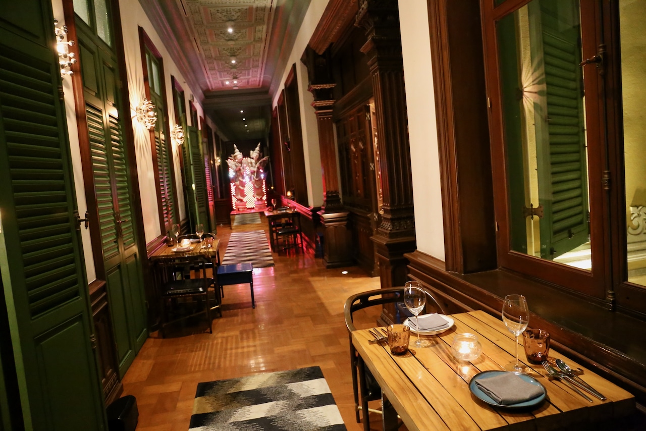 Modern design found inside the historic House of Sathorn's Paii Thai restaurant. 