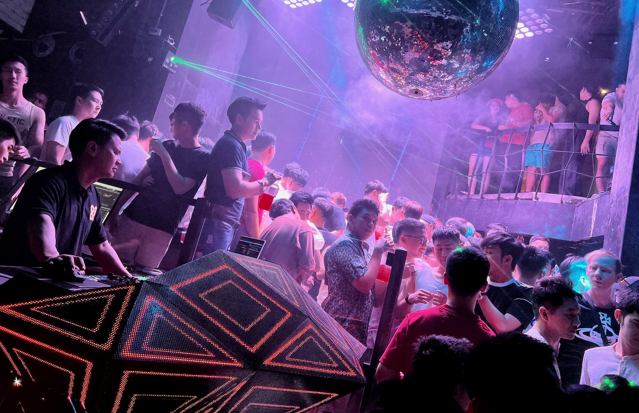 DJ Station is by far the largest and most famous gay bar in Bangkok. 